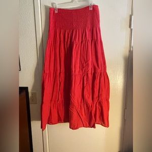 Long skirt. Size L